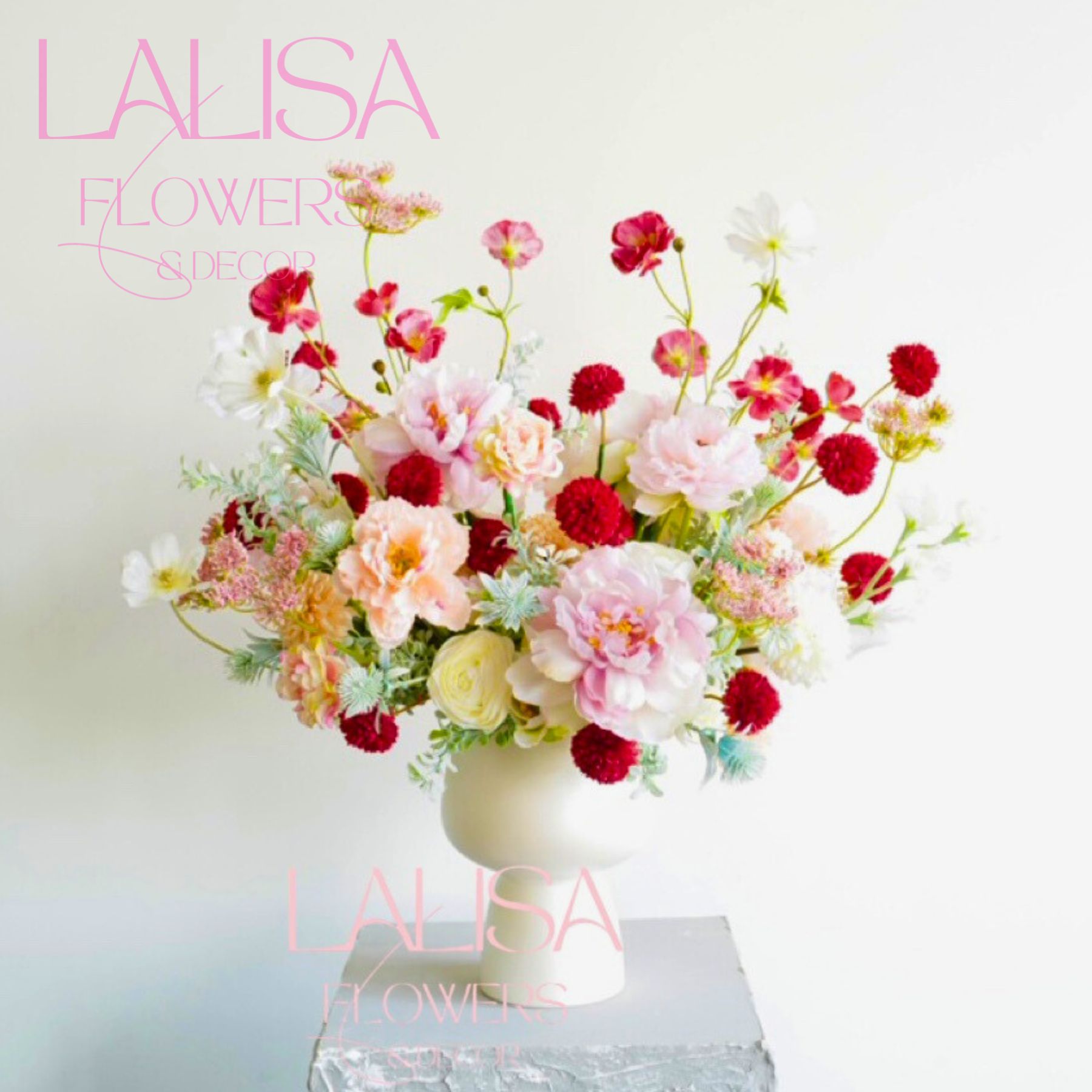 QUÀ TẶNG 20/10 KHÔNG TÀN PHAI: NÂNG TẦM ĐẲNG CẤP VỚI HOA LỤA CAO CẤP LALISA QUÀ TẶNG 20/10 KHÔNG TÀN PHAI: NÂNG TẦM ĐẲNG CẤP VỚI HOA LỤA CAO CẤP LALISA